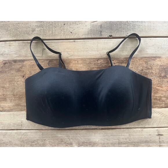 Victoria's Secret Smooth Black X-SMALL Love Cloud Wireless Strapless Bra - Picture 1 of 2